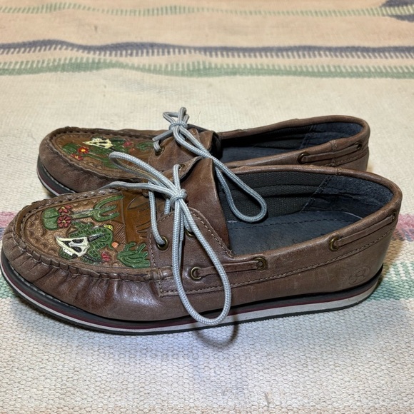 Roper Wom’s 7 Desert Painted Leather Loafers Cowboy Western Skulls Cactus Flower - Picture 5 of 11